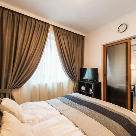 Апартаменты Brezoianu Hause